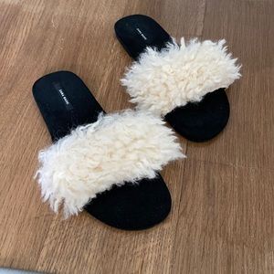 Zara fuzzy slides